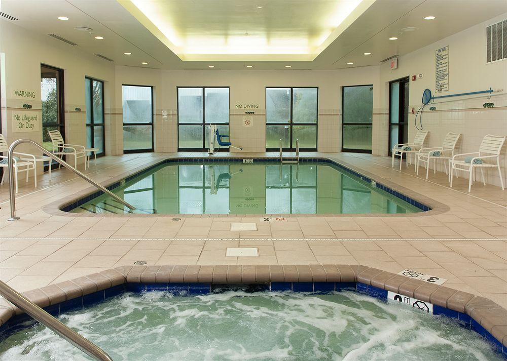 מלון Courtyard By Marriott Charlotte גסטוניה מראה חיצוני תמונה