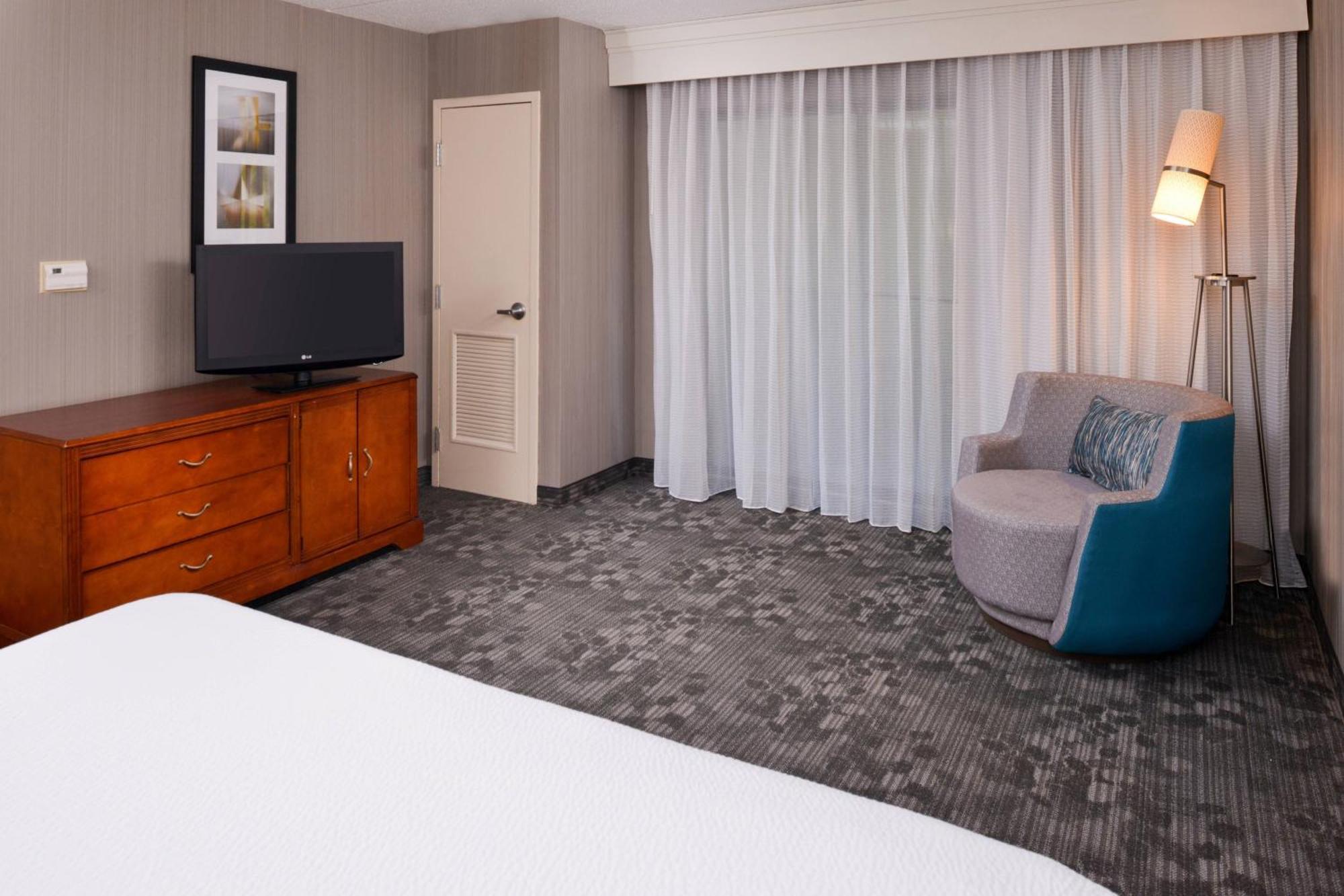 מלון Courtyard By Marriott Charlotte גסטוניה מראה חיצוני תמונה