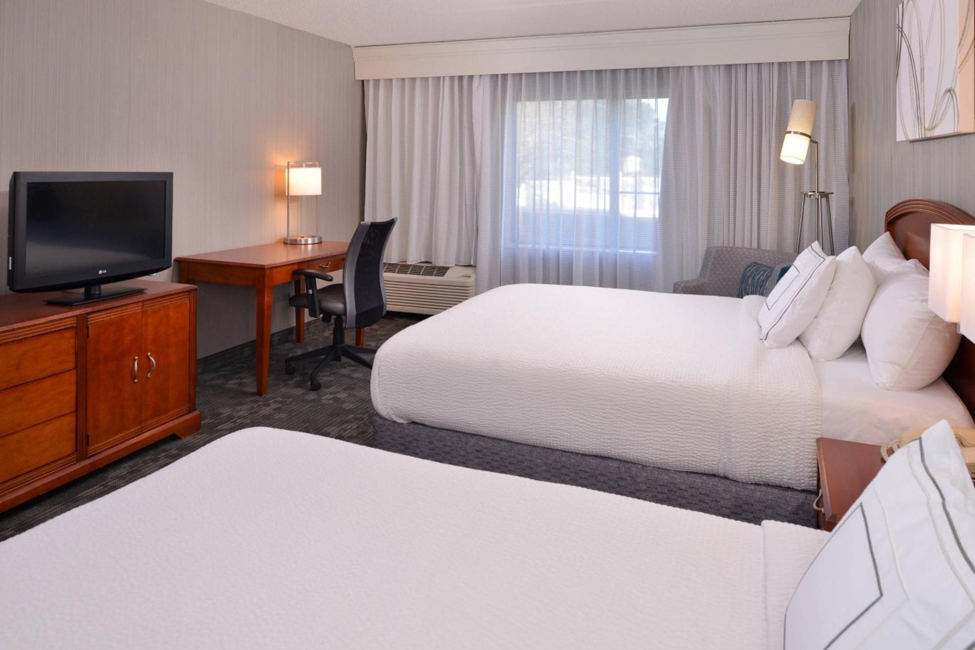 מלון Courtyard By Marriott Charlotte גסטוניה מראה חיצוני תמונה