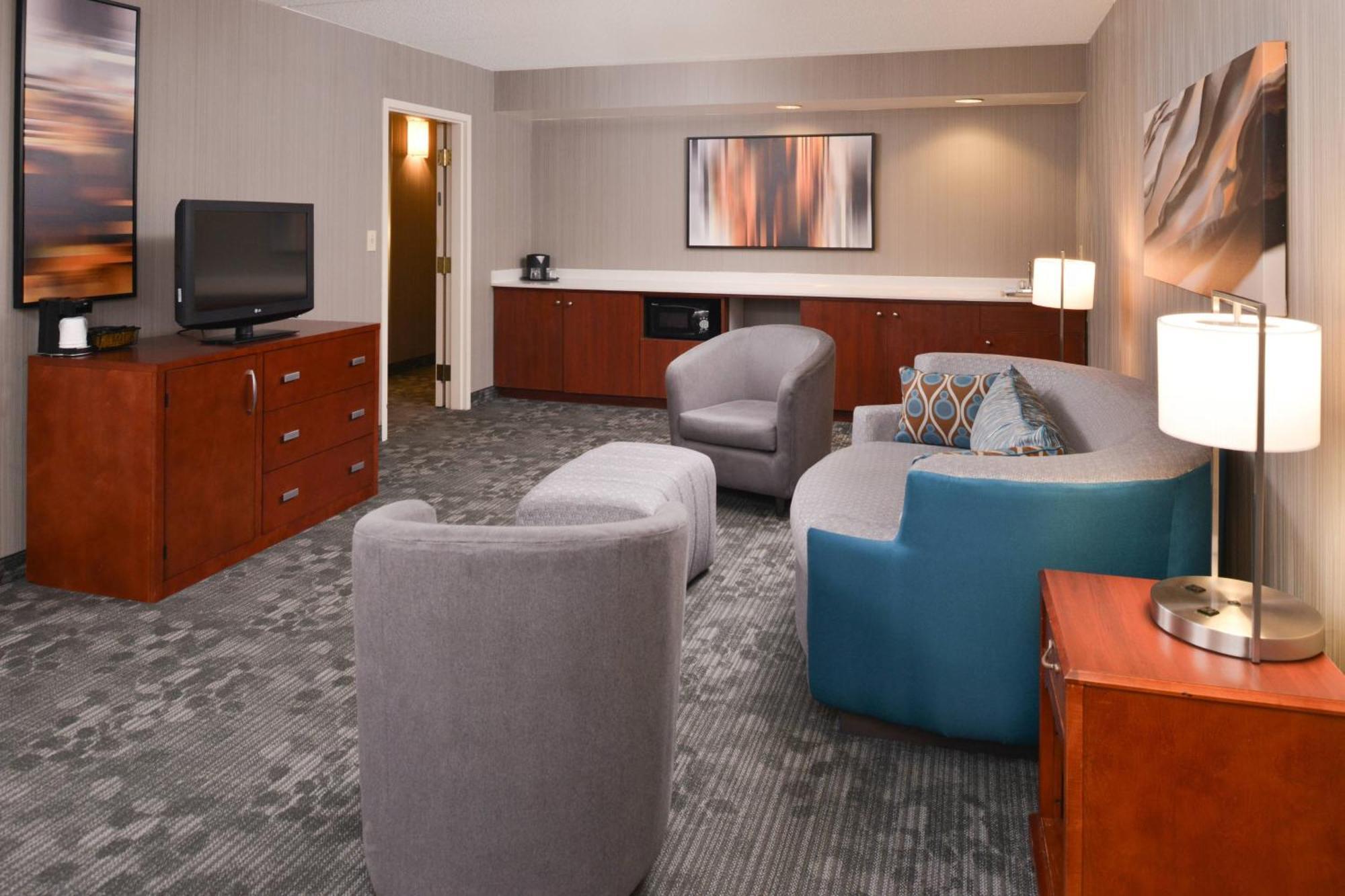 מלון Courtyard By Marriott Charlotte גסטוניה מראה חיצוני תמונה